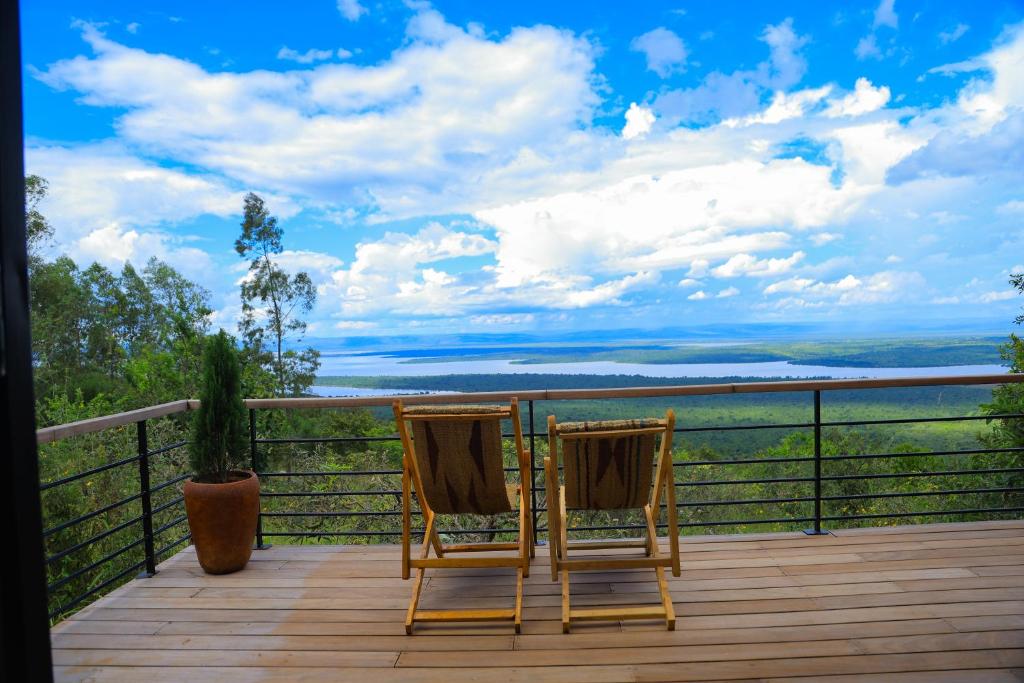 Lake Ihema Eco Lodge